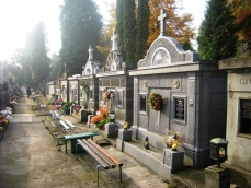 powiększ