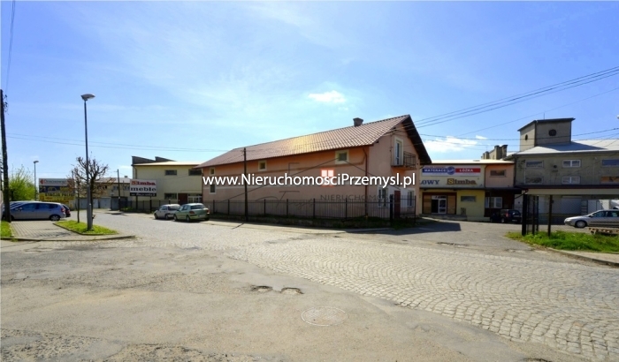 Obiekt komercyjny na wynajem o pow. 220 m2