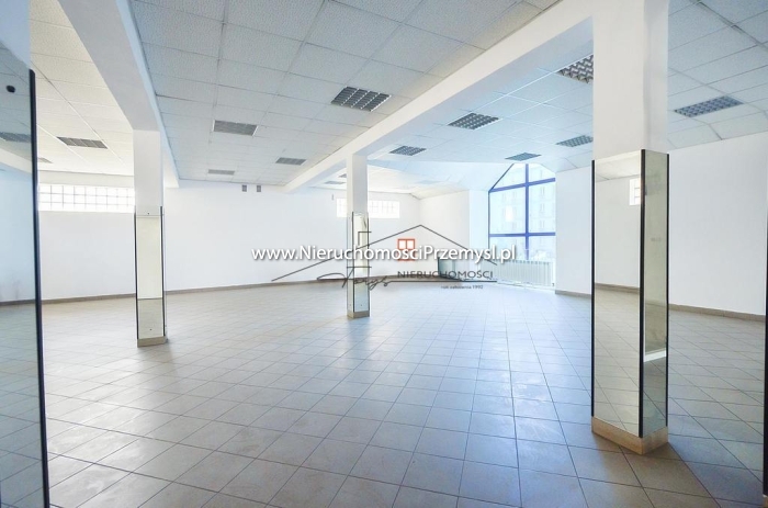 Obiekt komercyjny na wynajem o pow. 269 m2