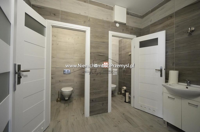 Obiekt komercyjny na wynajem o pow. 269 m2