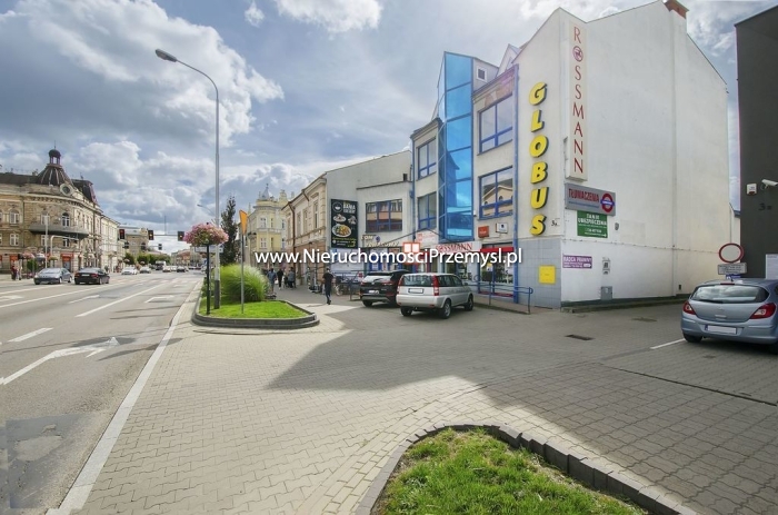 Obiekt komercyjny na wynajem o pow. 271 m2