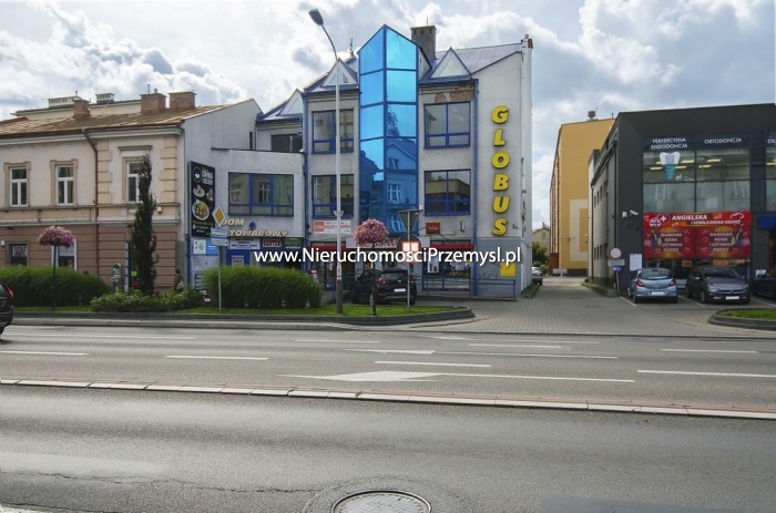 Obiekt komercyjny na wynajem o pow. 271 m2