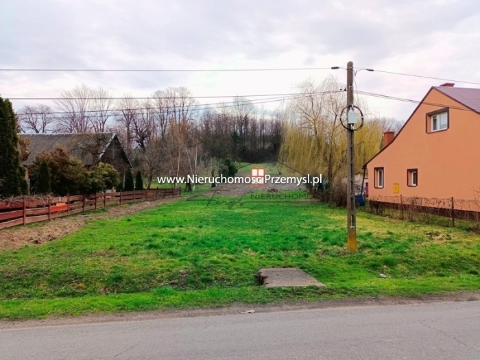 Działka na sprzedaż o pow. 1800 m2