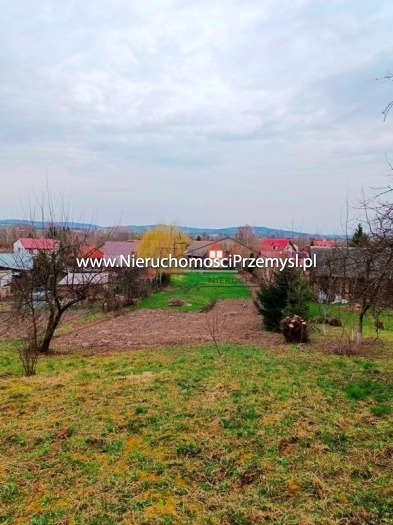 Działka na sprzedaż o pow. 1800 m2
