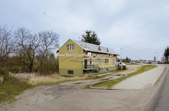 Obiekt komercyjny na wynajem o pow. 300 m2