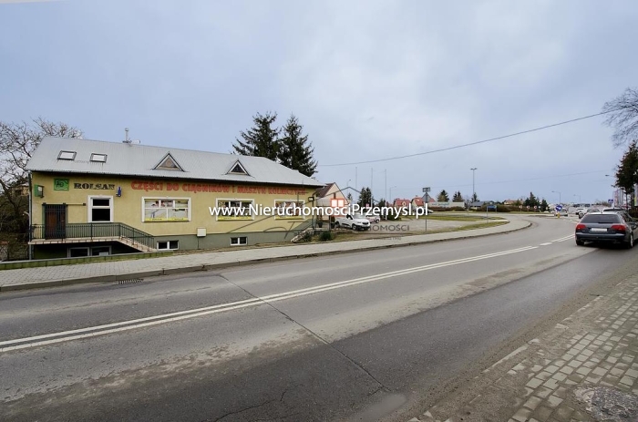 Obiekt komercyjny na wynajem o pow. 300 m2
