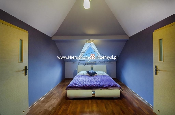Obiekt komercyjny na wynajem o pow. 300 m2