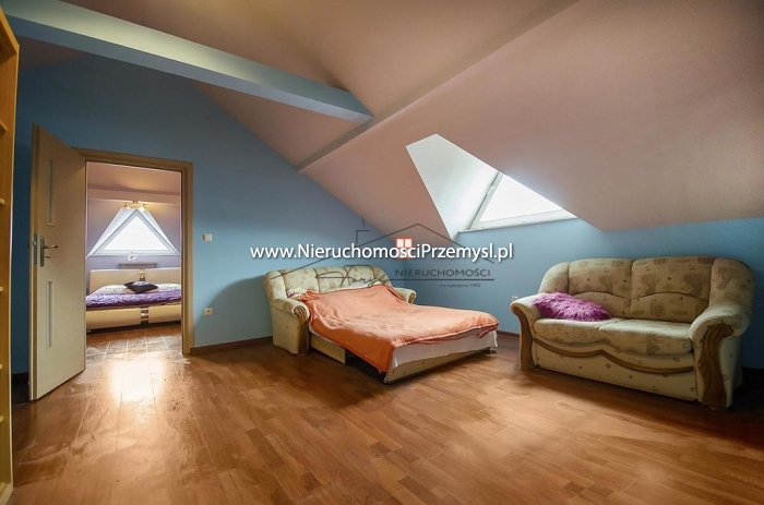 Obiekt komercyjny na wynajem o pow. 300 m2