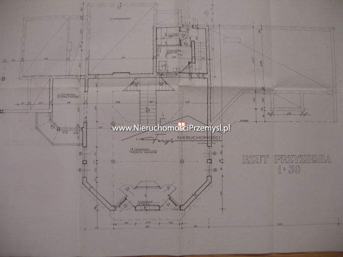 Obiekt komercyjny na sprzedaż o pow. 1460 m2