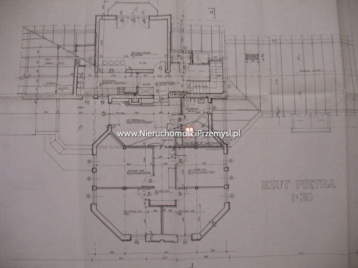 Obiekt komercyjny na sprzedaż o pow. 1460 m2