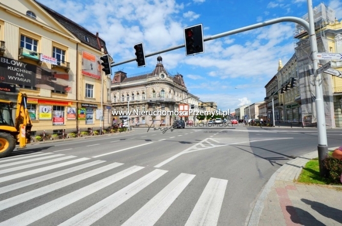 Obiekt komercyjny na wynajem o pow. 294 m2