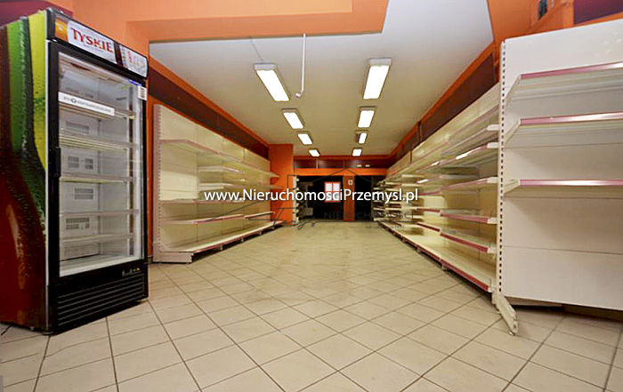 Obiekt komercyjny na wynajem o pow. 200 m2