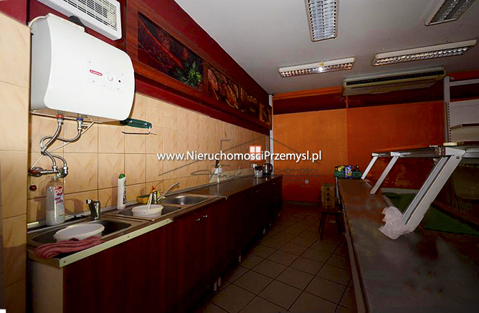 Obiekt komercyjny na wynajem o pow. 200 m2
