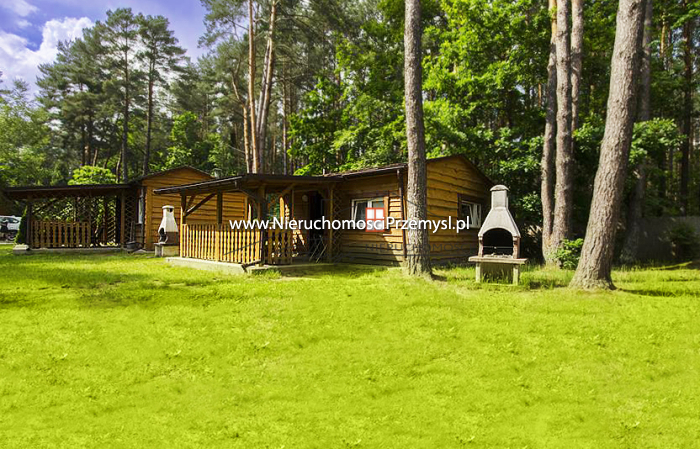Obiekt komercyjny na sprzedaż o pow. 2800 m2