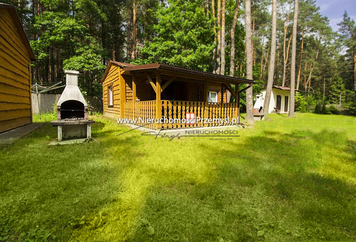 Obiekt komercyjny na sprzedaż o pow. 2800 m2