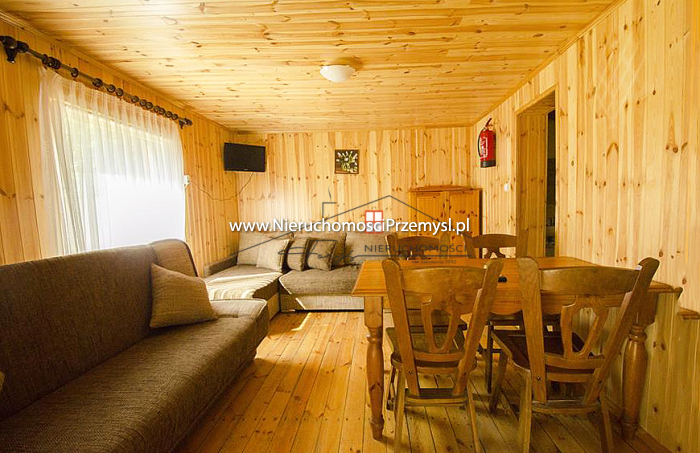 Obiekt komercyjny na sprzedaż o pow. 2800 m2