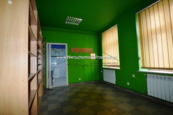 Obiekt komercyjny na wynajem o pow. 300 m2