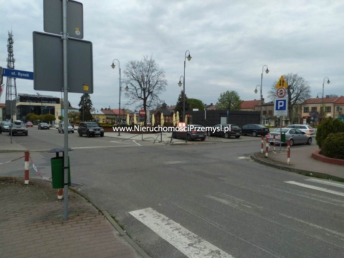 Obiekt komercyjny na sprzedaż o pow. 220 m2