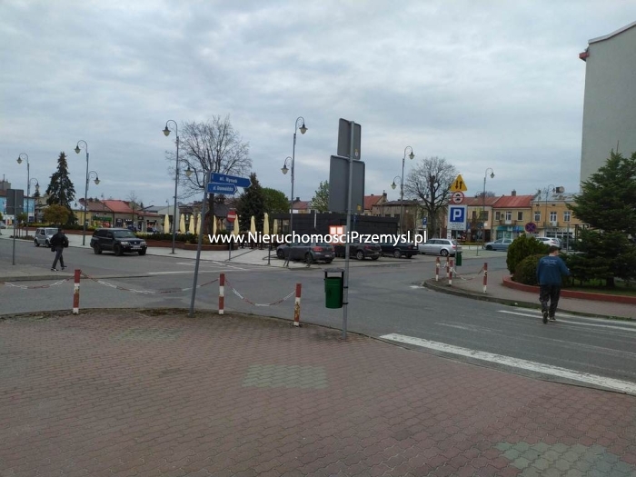 Obiekt komercyjny na sprzedaż o pow. 220 m2
