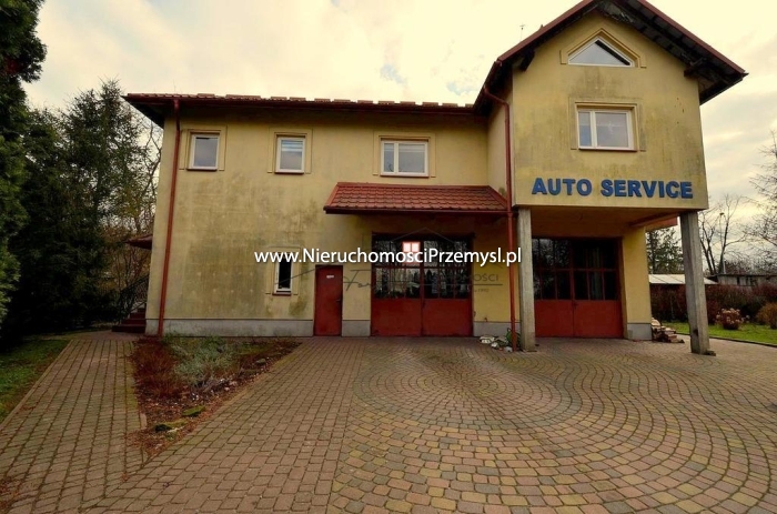 Dom na sprzedaż o pow. 242 m2