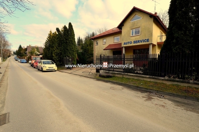 Dom na sprzedaż o pow. 242 m2
