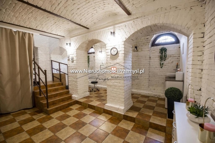 Obiekt komercyjny na sprzedaż o pow. 130 m2