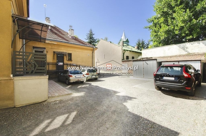 Obiekt komercyjny na sprzedaż o pow. 130 m2