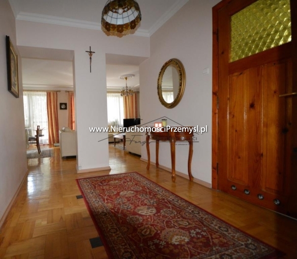 Dom na sprzedaż o pow. 220 m2