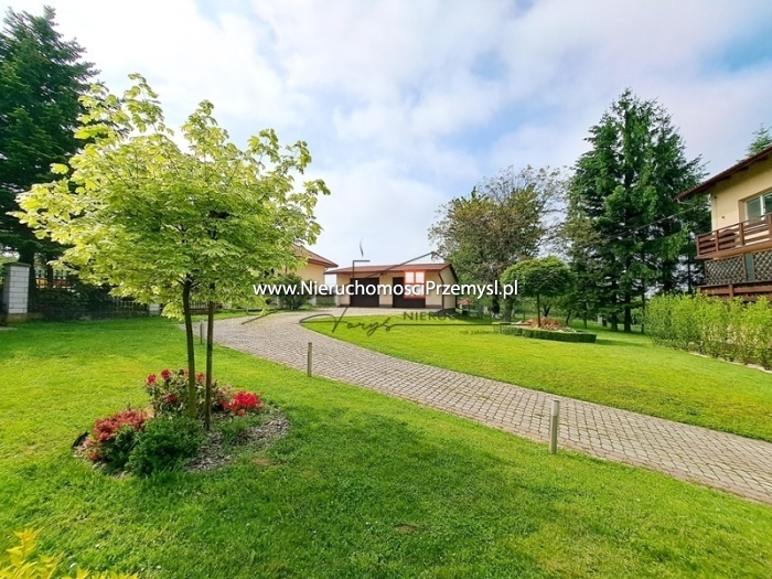Dom na sprzedaż o pow. 250 m2