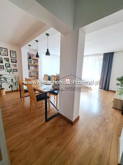 Dom na sprzedaż o pow. 250 m2