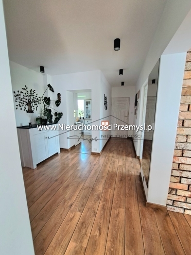 Dom na sprzedaż o pow. 250 m2