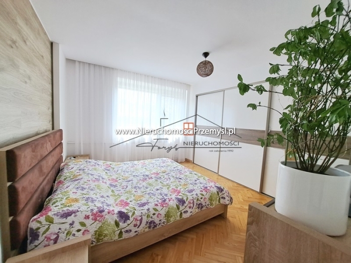 Dom na sprzedaż o pow. 250 m2