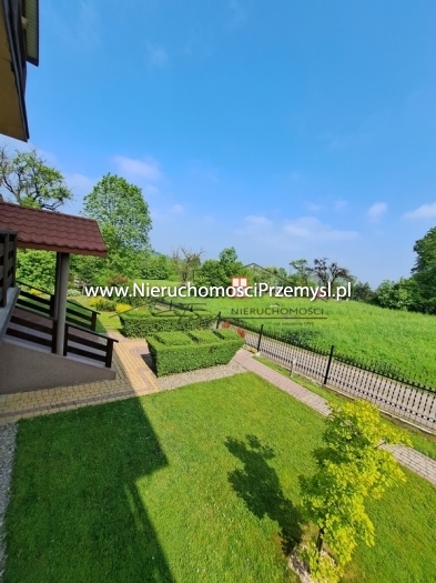 Dom na sprzedaż o pow. 250 m2